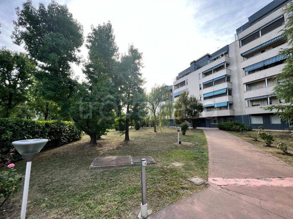 appartamento in vendita a Rozzano