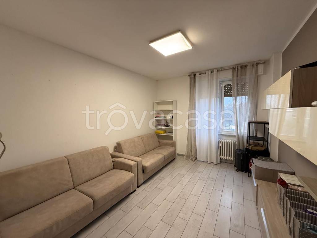 appartamento in vendita a Rozzano in zona Quinto Stampi