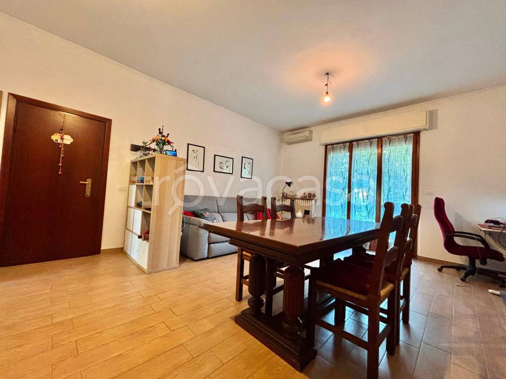 appartamento in vendita a Rozzano