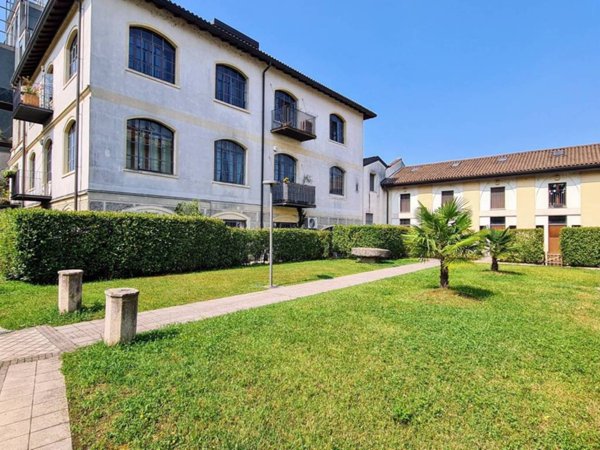 appartamento in vendita a Rozzano in zona Cassino Scanasio