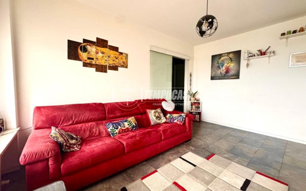 appartamento in vendita a Rozzano in zona Valleambrosia