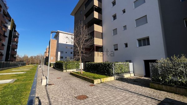 appartamento in vendita a Rozzano