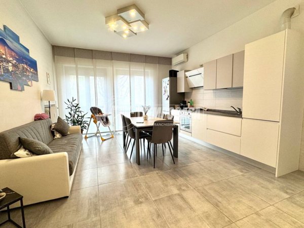 appartamento in vendita a Rozzano in zona Cassino Scanasio