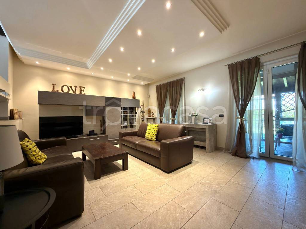 casa indipendente in vendita a Rozzano