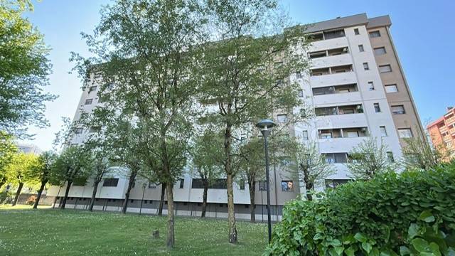 appartamento in vendita a Rozzano in zona Pontesesto