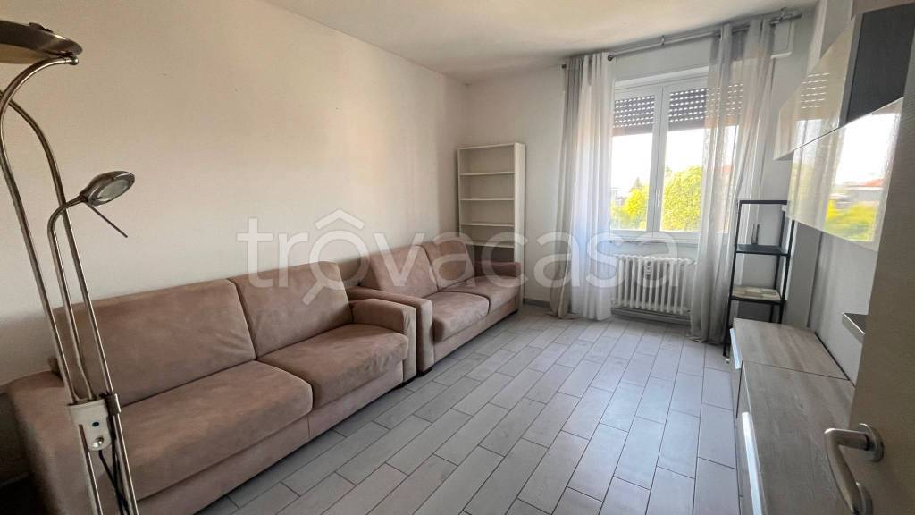 appartamento in vendita a Rozzano in zona Quinto Stampi