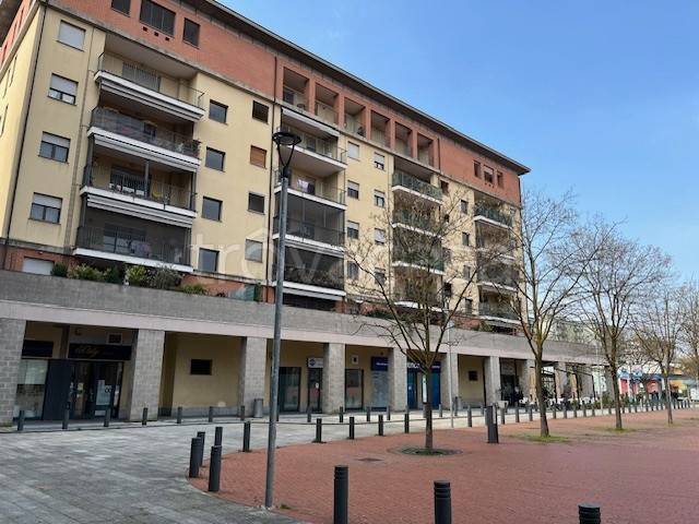 appartamento in vendita a Rozzano in zona Cassino Scanasio