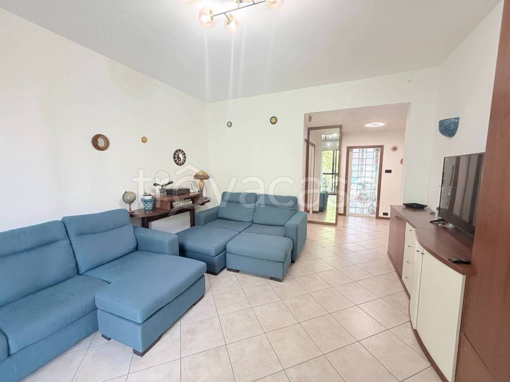appartamento in vendita a Rozzano