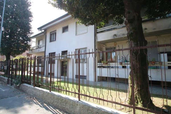 appartamento in vendita a Rozzano in zona Pontesesto