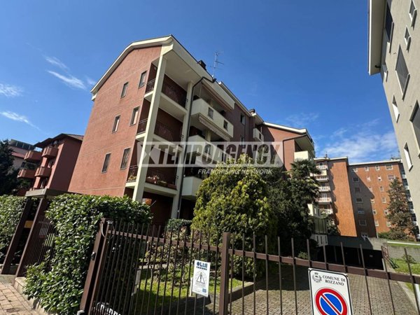appartamento in vendita a Rozzano