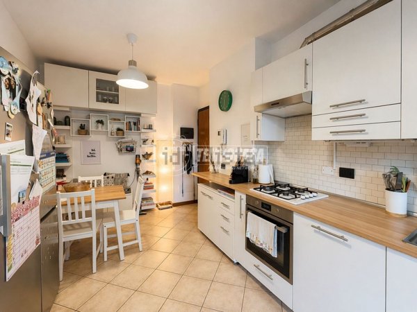 appartamento in vendita a Rozzano