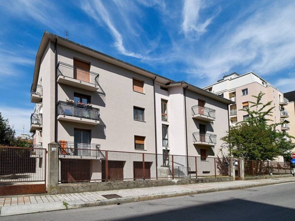appartamento in vendita a Rozzano in zona Valleambrosia