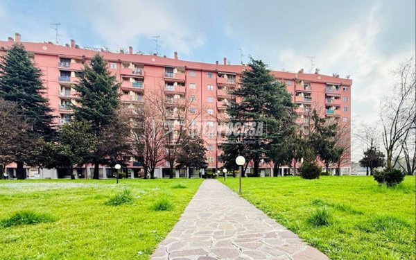 appartamento in vendita a Rozzano in zona Valleambrosia