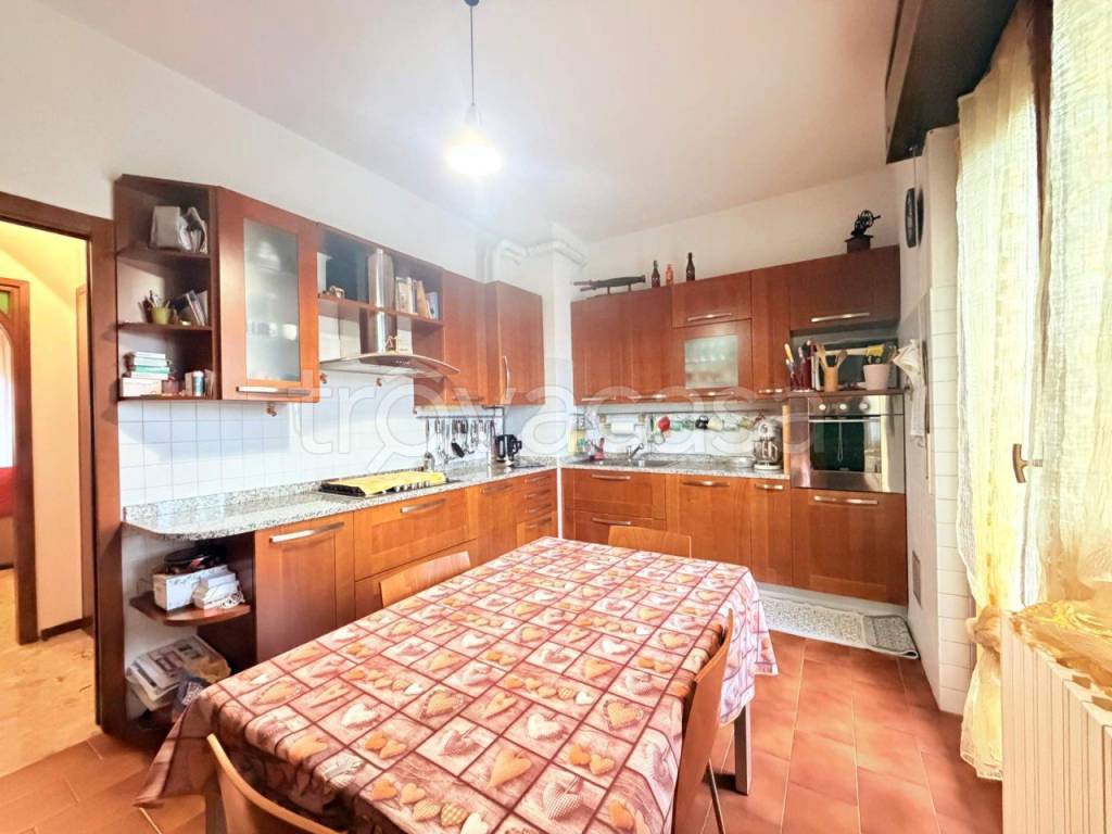 appartamento in vendita a Rozzano