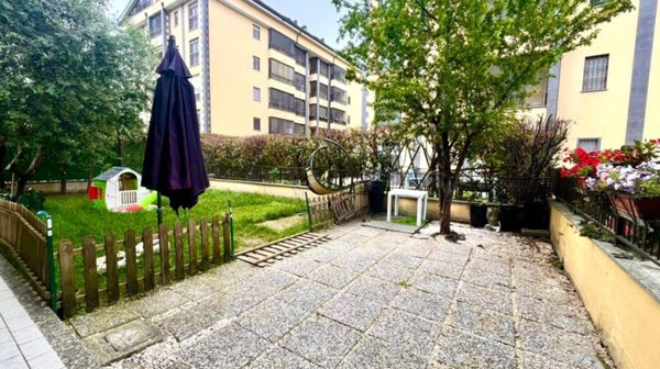 appartamento in vendita a Rozzano in zona Valleambrosia