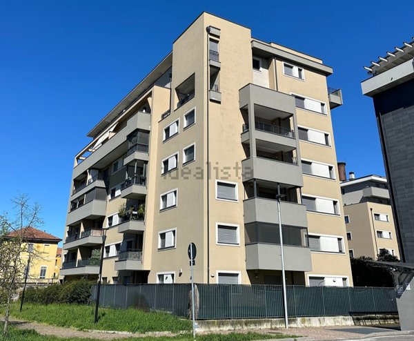 appartamento in vendita a Rozzano