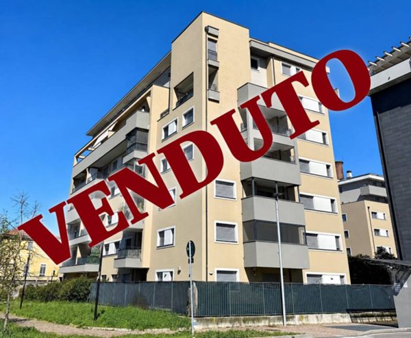 appartamento in vendita a Rozzano