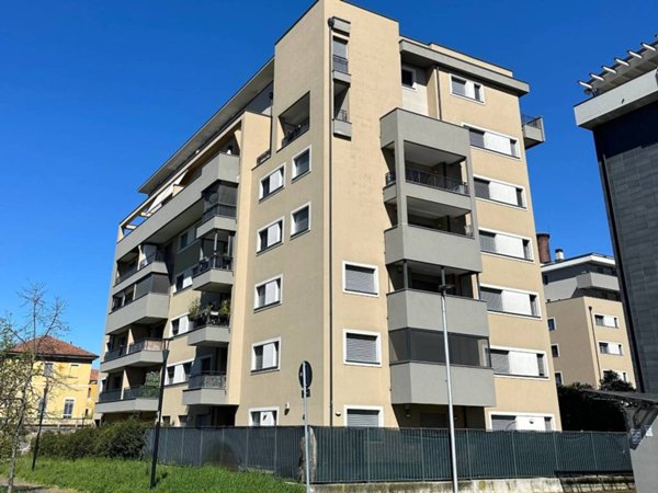 appartamento in vendita a Rozzano