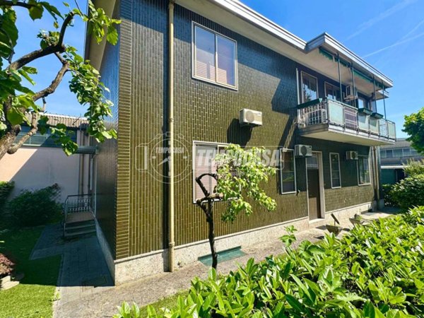 casa indipendente in vendita a Rozzano