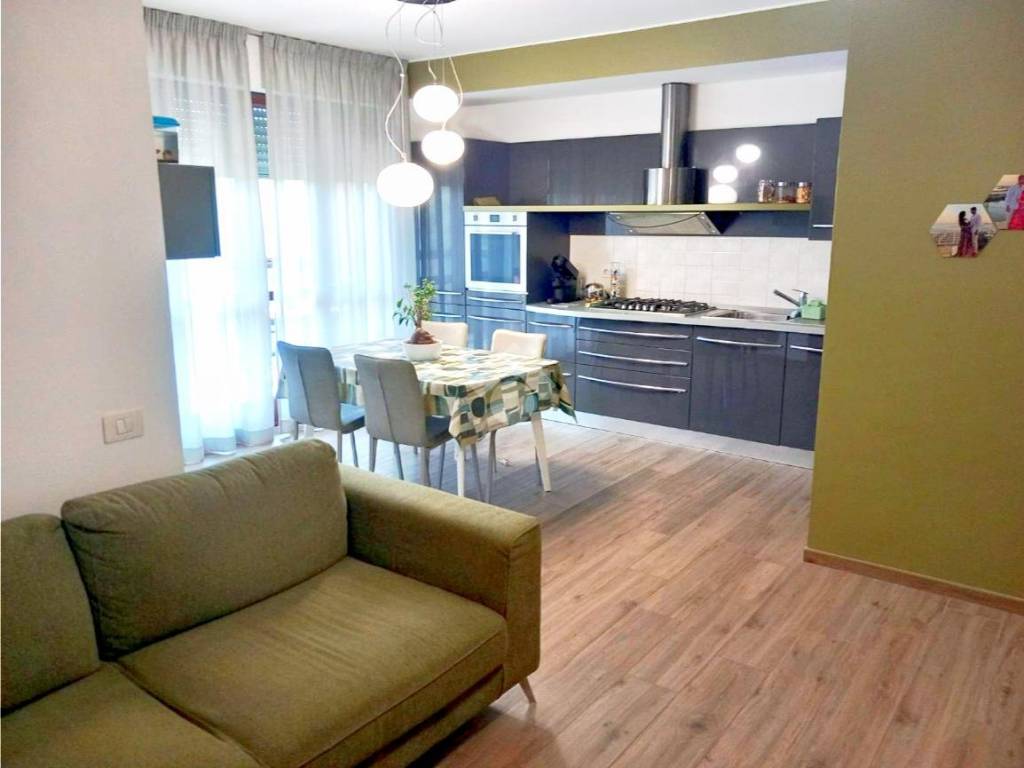 appartamento in vendita a Rozzano