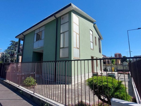 appartamento in vendita a Rozzano