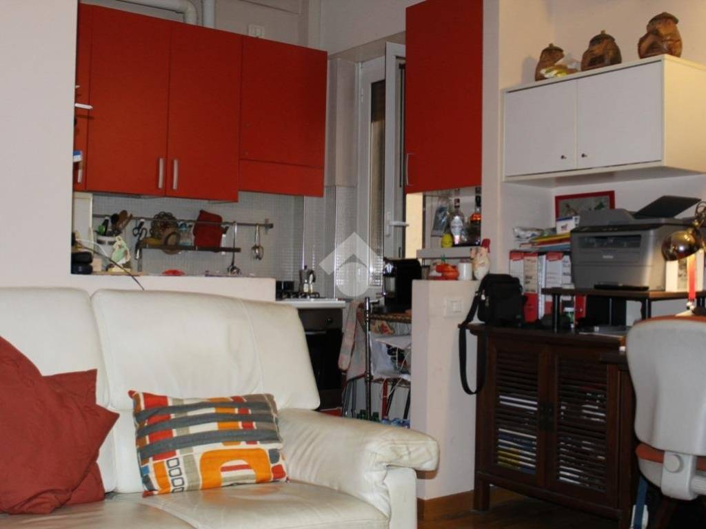 appartamento in vendita a Rozzano in zona Valleambrosia