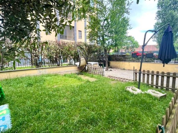 appartamento in vendita a Rozzano in zona Valleambrosia