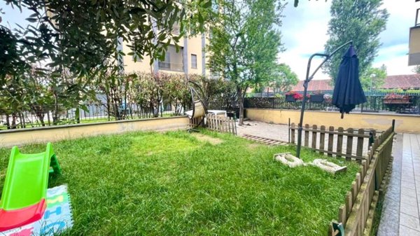 appartamento in vendita a Rozzano in zona Valleambrosia