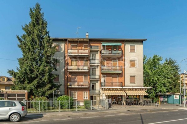 appartamento in vendita a Rozzano in zona Pontesesto