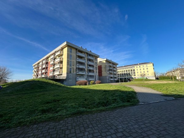 appartamento in vendita a Rozzano in zona Pontesesto