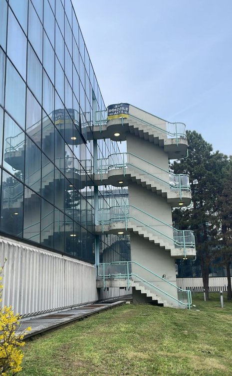 ufficio in vendita a Rozzano in zona Valleambrosia