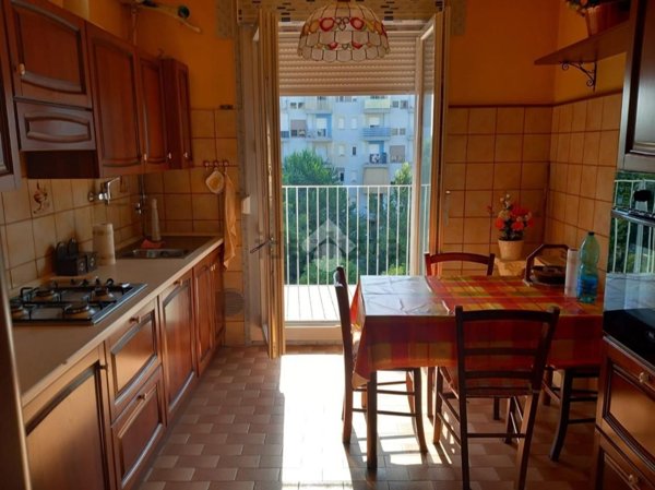 appartamento in vendita a Rozzano in zona Cassino Scanasio