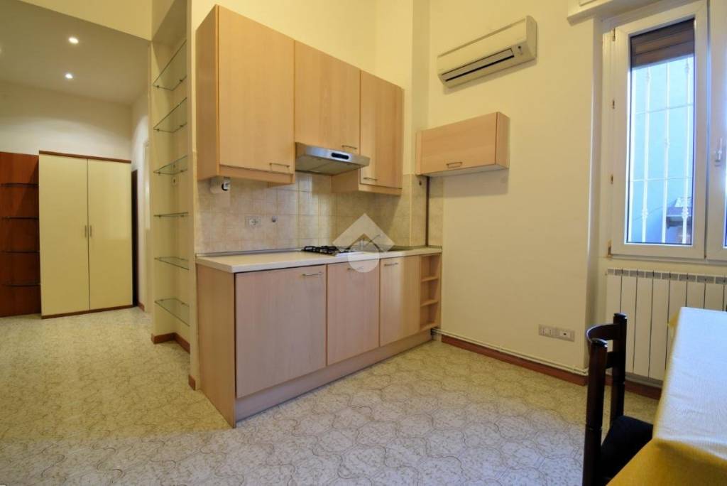 appartamento in vendita a Rozzano in zona Quinto Stampi