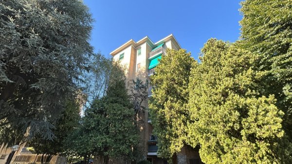 appartamento in vendita a Rozzano in zona Quinto Stampi