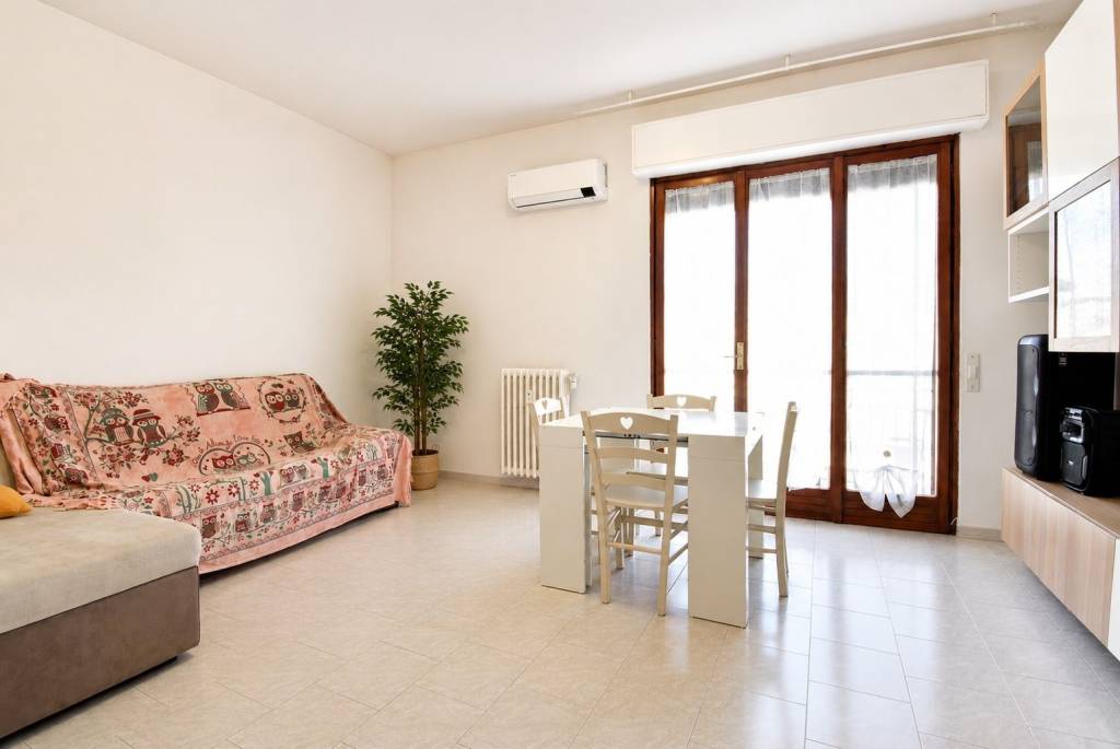 appartamento in vendita a Rozzano in zona Pontesesto