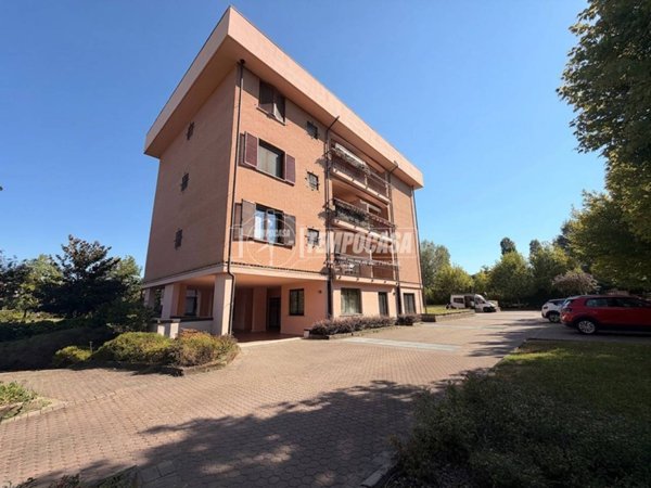 appartamento in vendita a Rozzano in zona Pontesesto