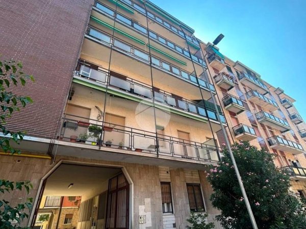 appartamento in vendita a Rozzano in zona Quinto Stampi