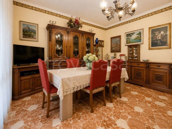 appartamento in vendita a Rozzano in zona Valleambrosia