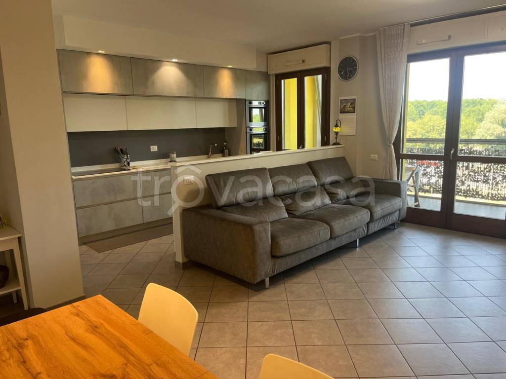 appartamento in vendita a Rozzano