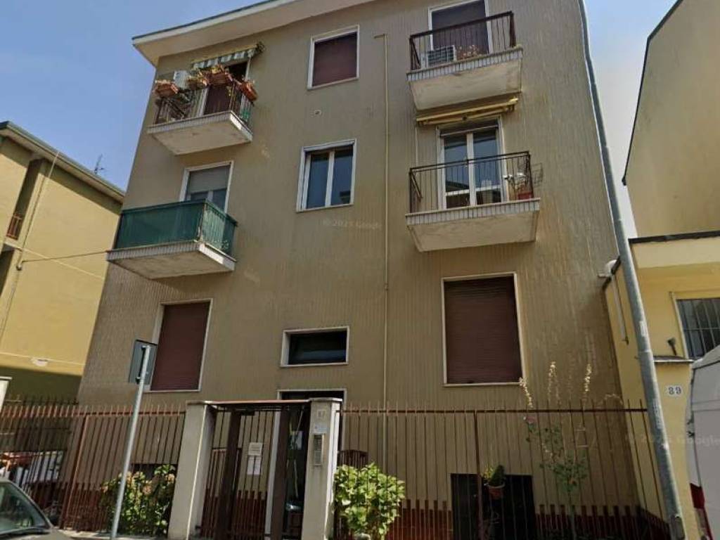 appartamento in vendita a Rozzano in zona Valleambrosia