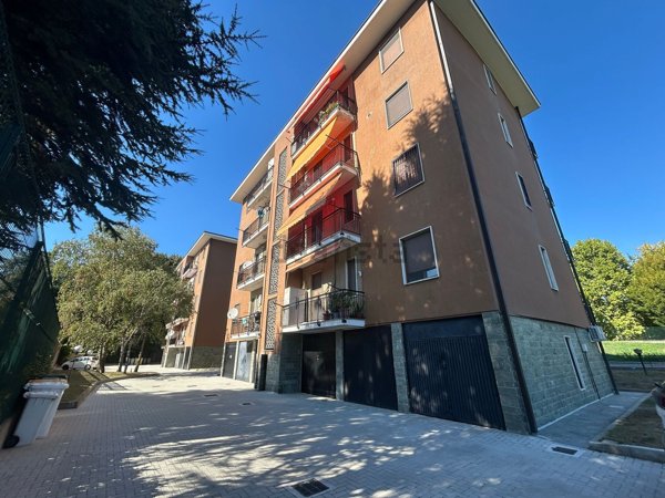 appartamento in vendita a Rozzano in zona Pontesesto
