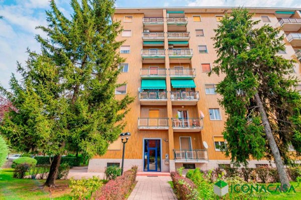 appartamento in vendita a Rozzano in zona Cassino Scanasio
