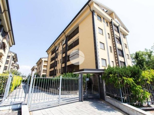 appartamento in vendita a Rozzano in zona Valleambrosia