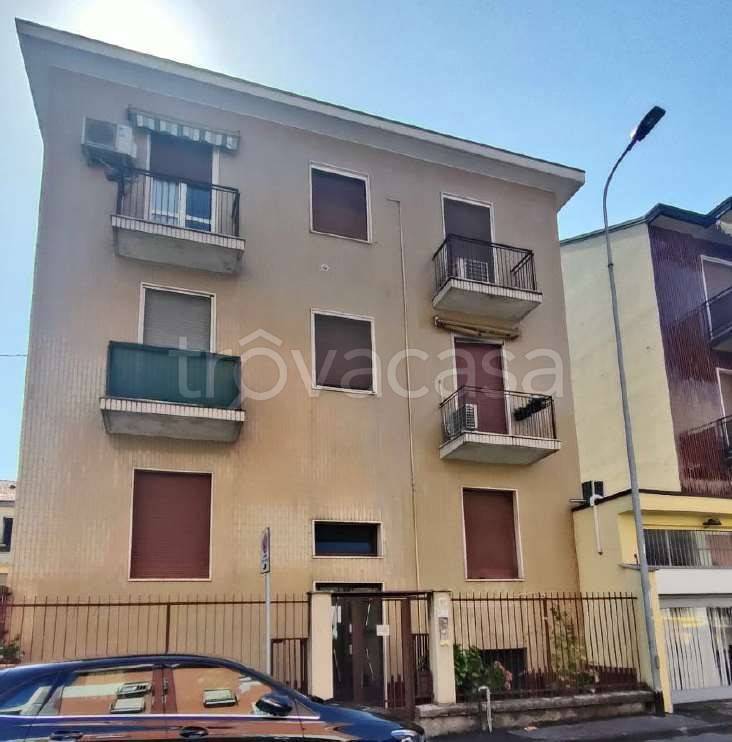 appartamento in vendita a Rozzano in zona Valleambrosia