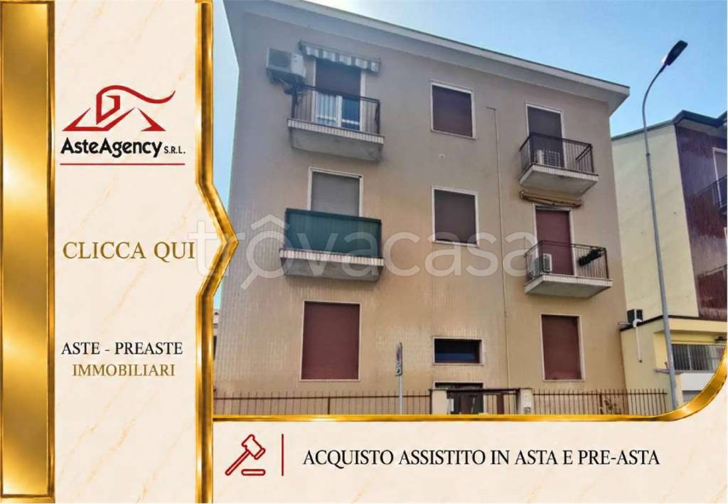 appartamento in vendita a Rozzano in zona Valleambrosia