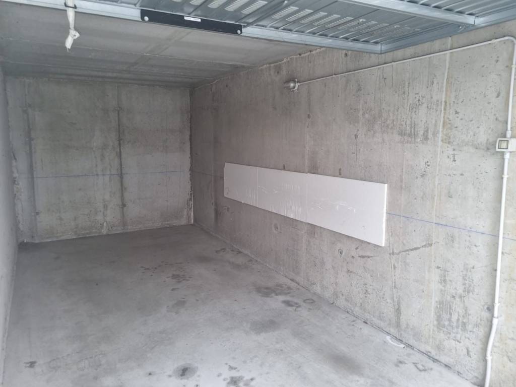 box auto in vendita a Rozzano