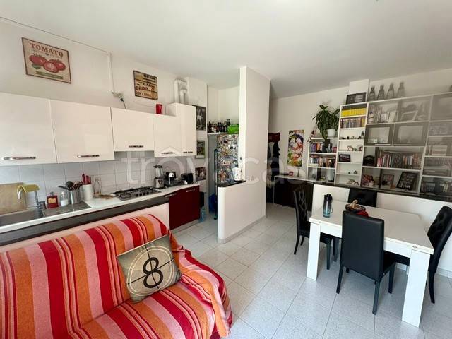 appartamento in vendita a Rozzano in zona Pontesesto