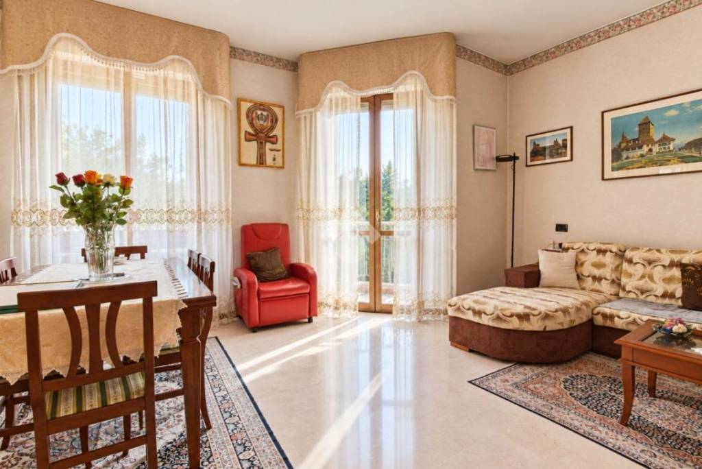 appartamento in vendita a Rozzano in zona Pontesesto