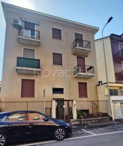 appartamento in vendita a Rozzano in zona Valleambrosia