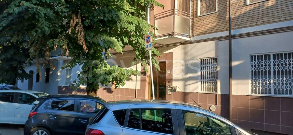 appartamento in vendita a Rozzano in zona Quinto Stampi
